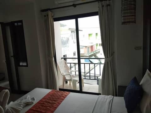 Amber Residence — hotel room