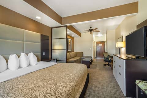 Best Western Plus Lackland Hotel and Suites. — photo 6