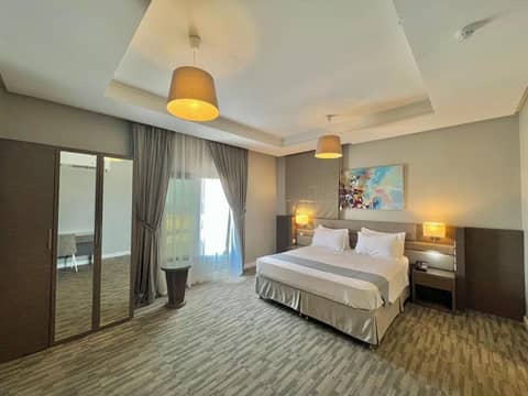 Loren Served Apartments Al corniche - Economic — hotel room