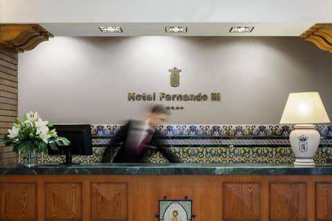 Hotel Fernando III — human