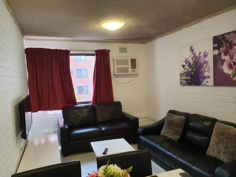 Perth City Apartment Hotel — hotel room