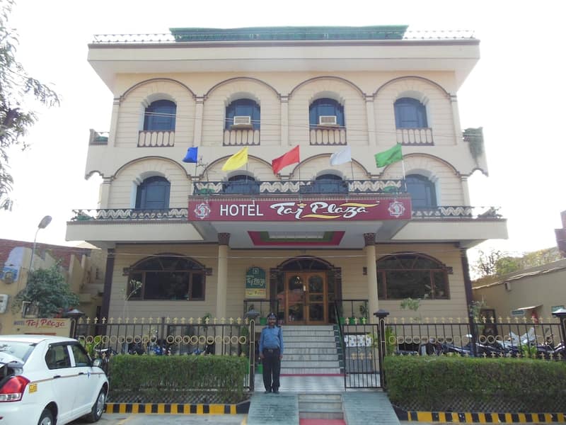 Hotel Taj Plaza — photo 1