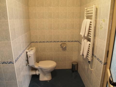 Hotel Akord - Free Parking & Metro Access — photo 7