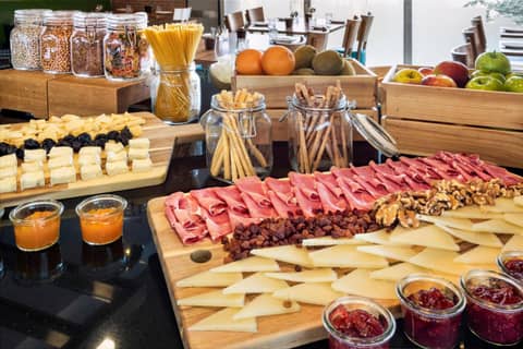 Madrid Chamartín Affiliated by Meliá — dining