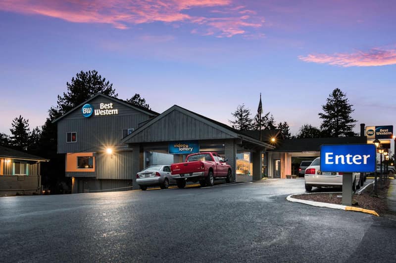 Best Western Portland West Beaverton — building