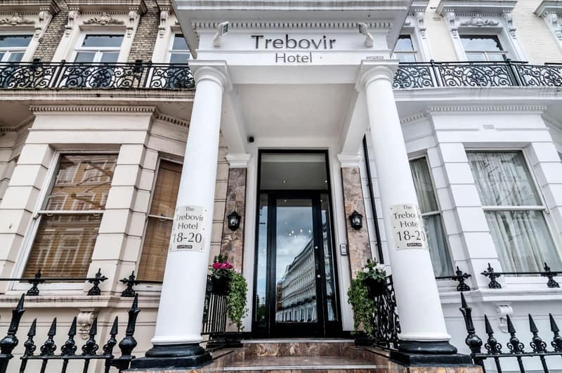 Trebovir Hotel — building