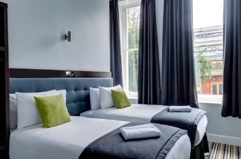 Trebovir Hotel — hotel room