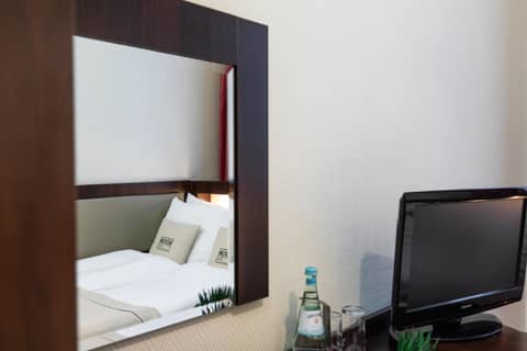 Garner Hotel Hamburg - Graf Moltke by IHG — photo 2