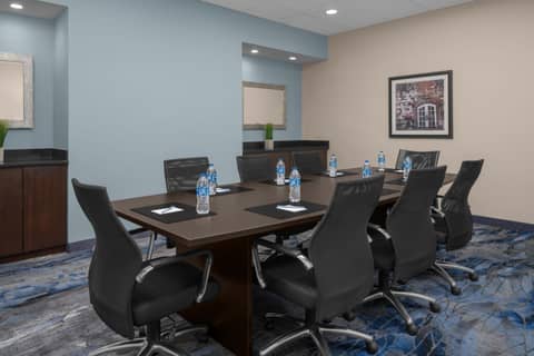 Fairfield Inn & Suites by Marriott Savannah Downtown Historic District — photo 2