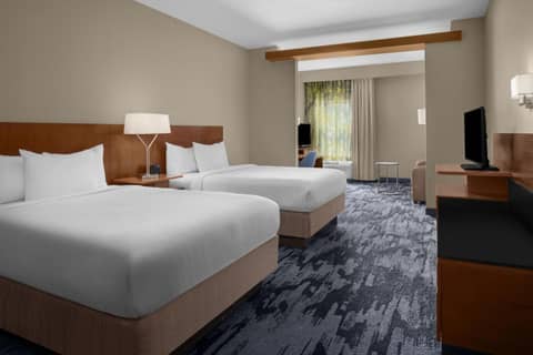 Fairfield Inn & Suites by Marriott Savannah Downtown Historic District — photo 4