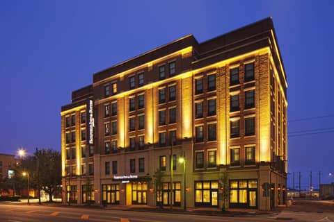 Fairfield Inn & Suites by Marriott Savannah Downtown Historic District — photo 6