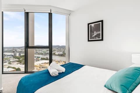 Brisbane One Apartments by CLLIX — photo 4
