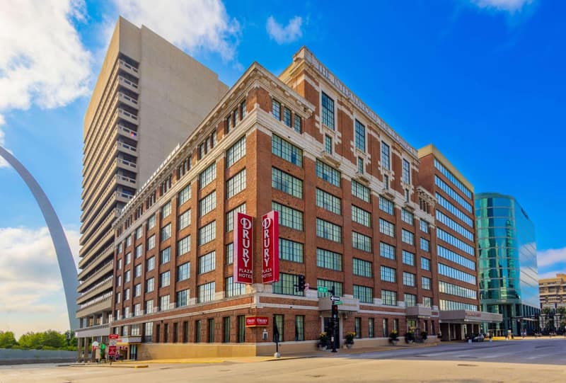 Drury Plaza St. Louis at the Arch — building