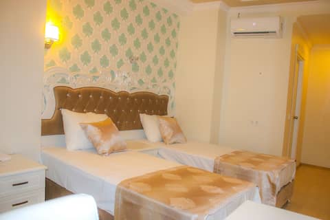 Deluxe Newport Hotel - Old City — photo 5