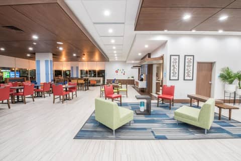 Holiday Inn Express & Suites - Houston Westchase - Westheimer by IHG — photo 4
