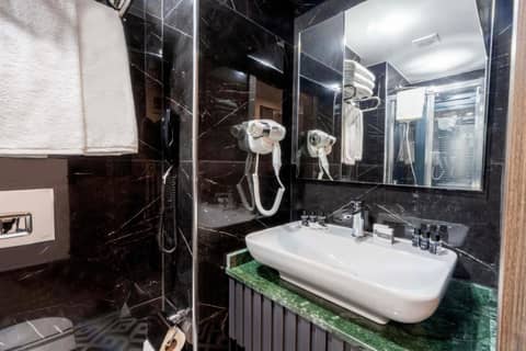 THE BOSFOR HOTEL — photo 7