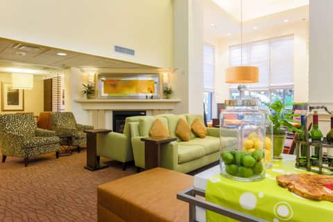Hilton Garden Inn Dallas/Market Center — photo 9