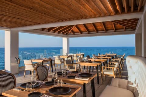 Abaton Island Resort & Spa — dining