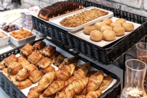 9Hotel Bastille-Lyon — dining