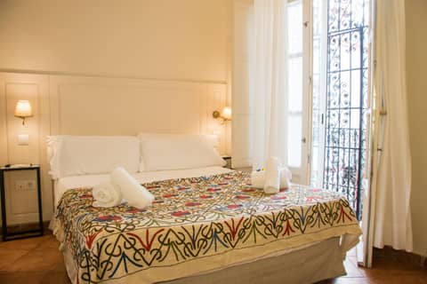Hostal Callejon del Agua — hotel room