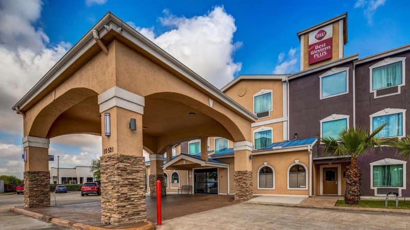 Best Western Plus Heritage Inn & Suites Houston,Pasadena,Deer Park,Channelview — building