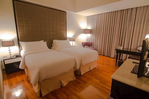 Hotel Diradja — hotel room