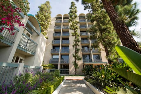 Howard Johnson by Wyndham Anaheim Hotel and Water Playground — photo 3
