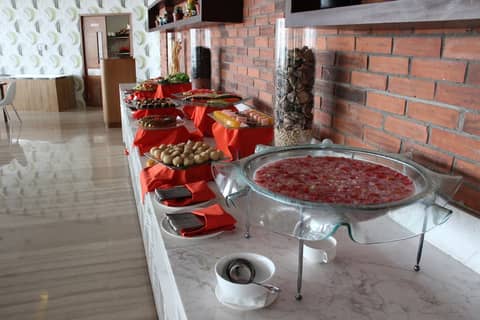 Hariston Hotel & Suites, Pluit - Jakarta — photo 4