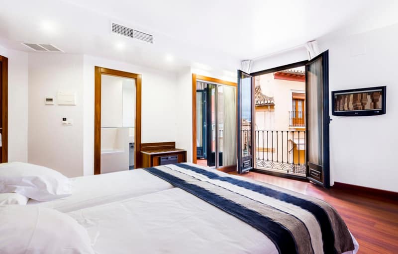 Monjas del Carmen Hotel — hotel room