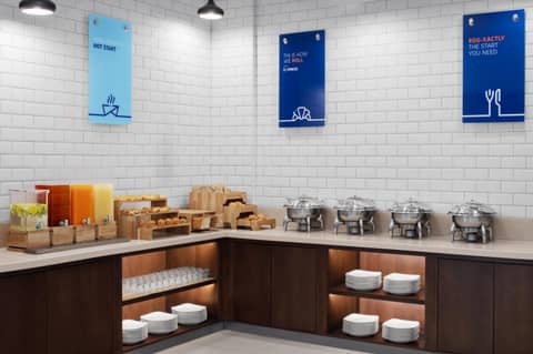Holiday Inn Express Dubai Safa Park by IHG — photo 7
