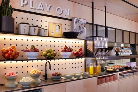 Moxy Sydney Airport — dining