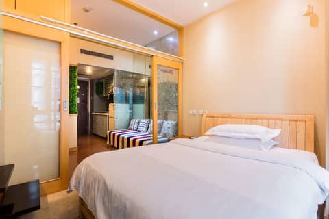 Mayson Shanghai Zhongshan Park Serviced Apartment — bedroom