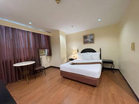 Golden Peak Hotel & Suites — photo 5