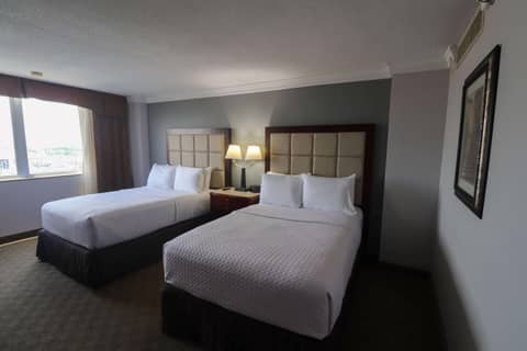 Wyndham Houston at Reliant Park & Medical Center — hotel room