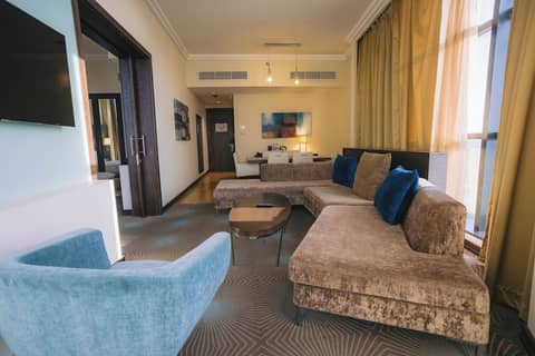 Holiday Inn Abu Dhabi by IHG — hotel room