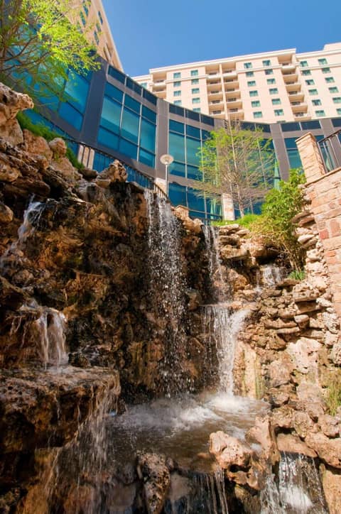 Embassy Suites San Antonio Riverwalk-Downtown — photo 6