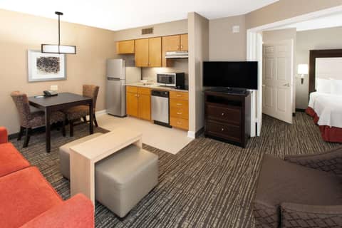 Homewood Suites by Hilton Indianapolis At The Crossing — photo 5