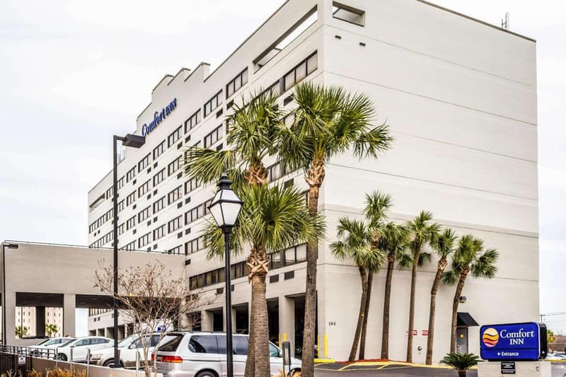 Fairfield by Marriott Inn & Suites Charleston Downtown — building