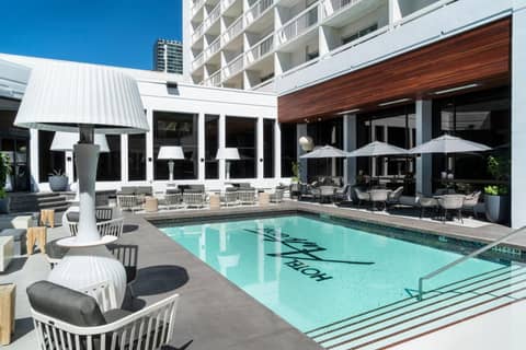 Hotel Arts — recepcion & lobby