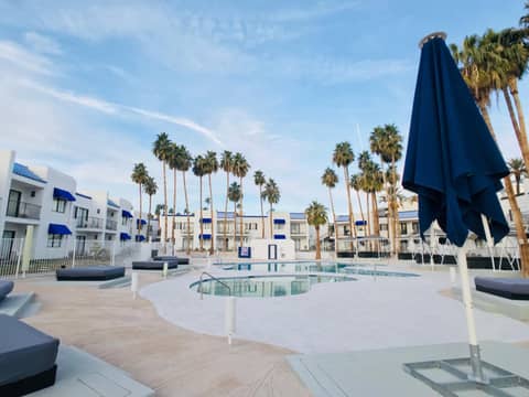 Las Vegas Serene Hotel — photo 7