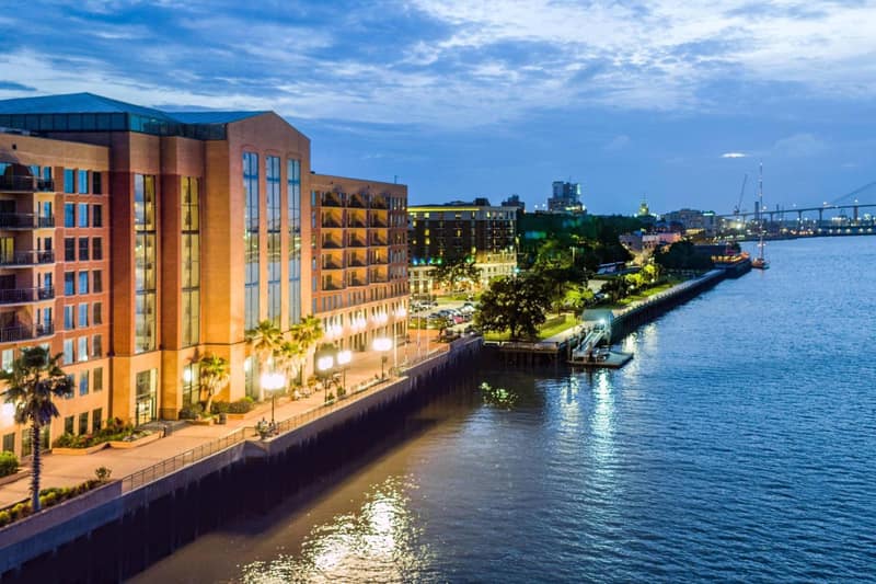 Marriott Savannah Riverfront — building