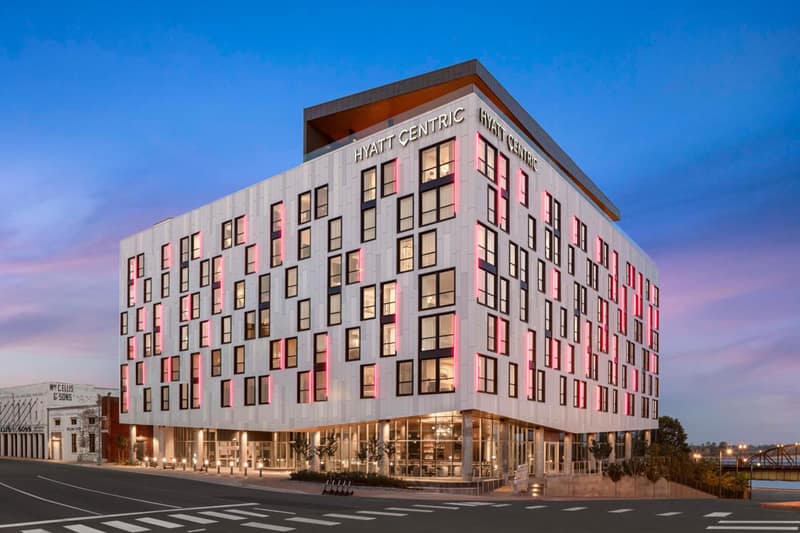 Hyatt Centric Beale Street Memphis — building