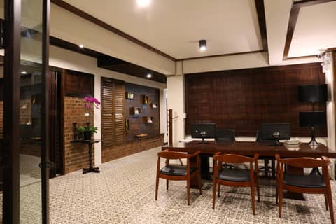 Kampaeng Ngam Hotel - Steps to Night Bazaar & Old City — recepcion & lobby