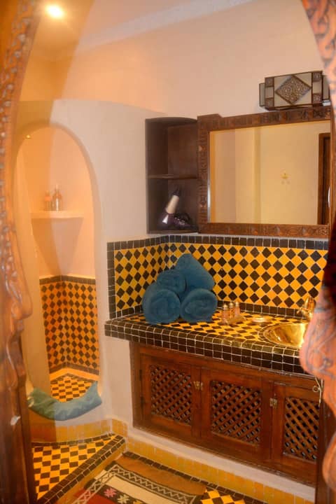 Riad Ghali Hotel & SPA — bathroom