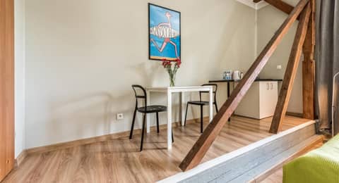 Sereno Apartments — hotel room
