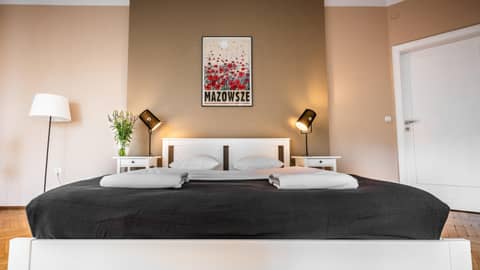 Sereno Apartments — hotel room