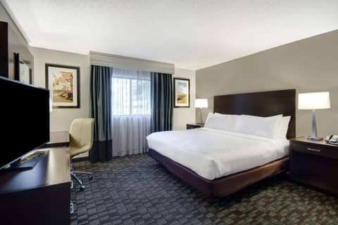 Embassy Suites by Hilton Jacksonville Baymeadows — photo 6