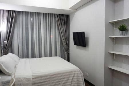 Luxury 2 BR Condo at Casa Grande Residence - Kasablanka Mall — hotel room