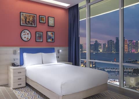 Hampton By Hilton Doha Old Town — hotel room
