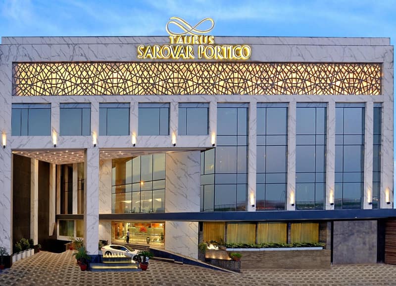 Taurus Sarovar Portico — building